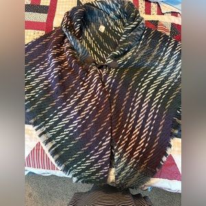 Adorable shrug sweater! High back neck